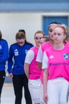 Bild 158 - F Loewinnen Hallen Cup